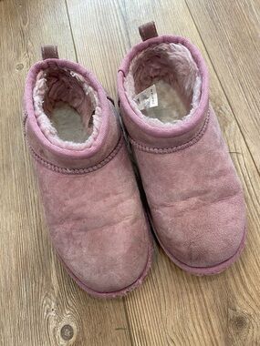 UGG Kids Pink Sheepskin Lined Slip-On Boots